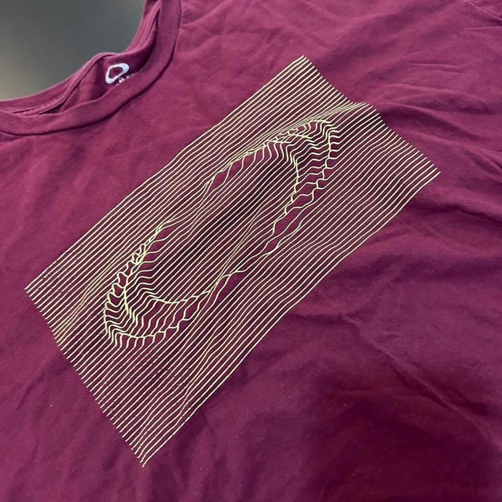Oakley mens XXL tee